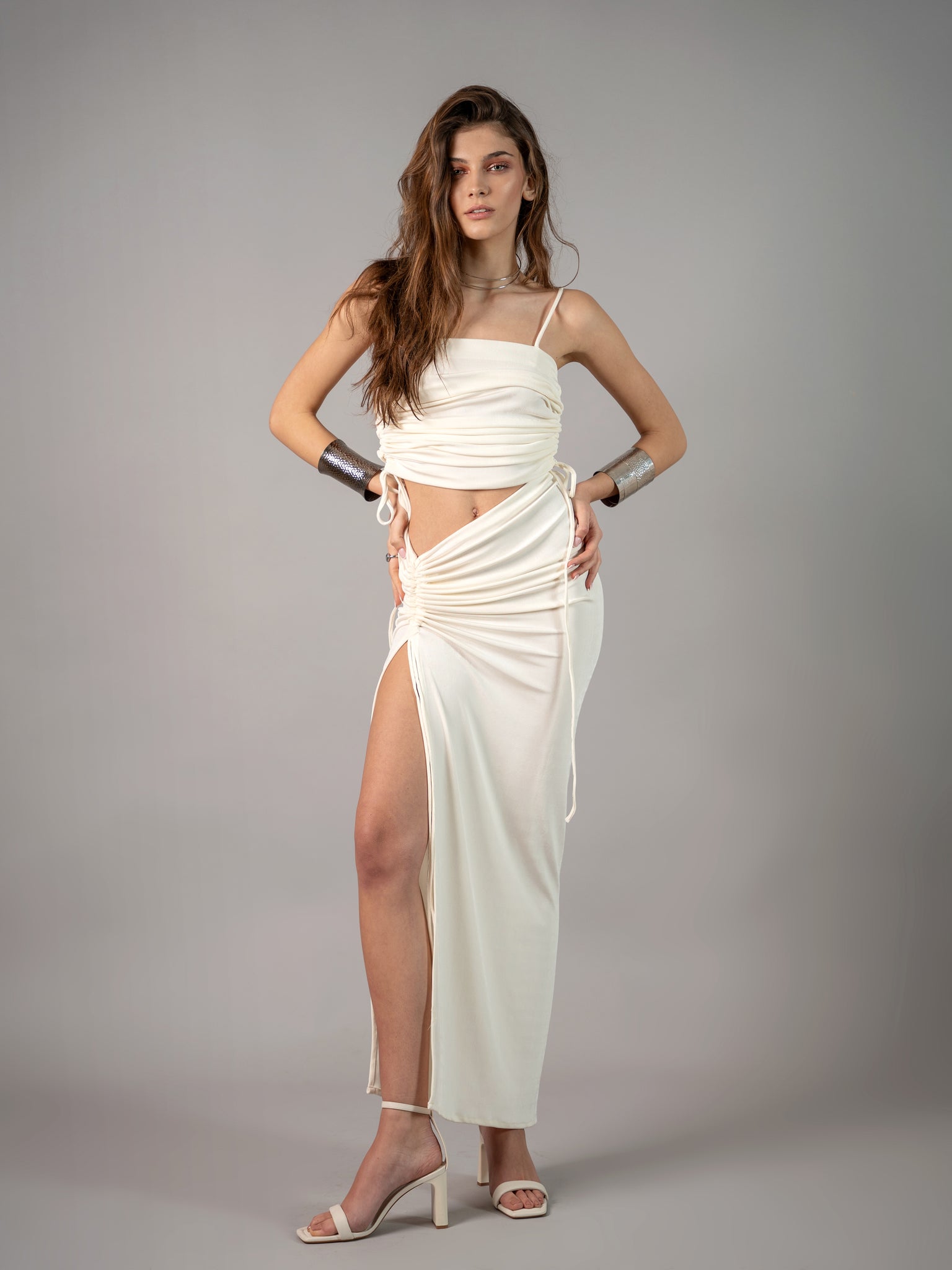 White set / Crop Top + Long Skirt