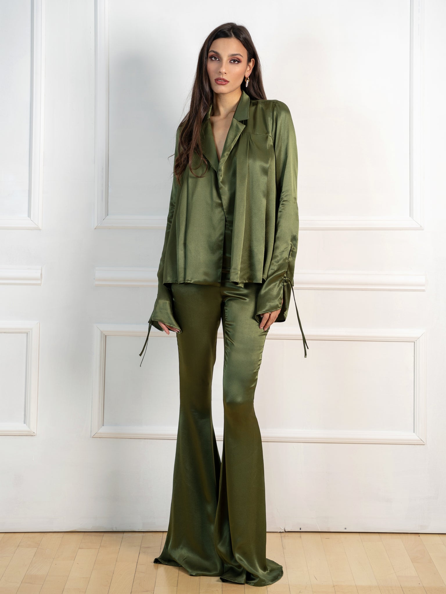 Green Set / Shirt + Flared Legs Trousers